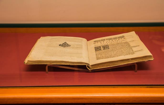 The 1st international conference entitled: "Exhibition of the Heritage Items"