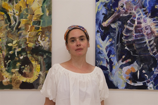 U prizemlju Narodne knjižnice otvorena izložba "Konji, konjići"