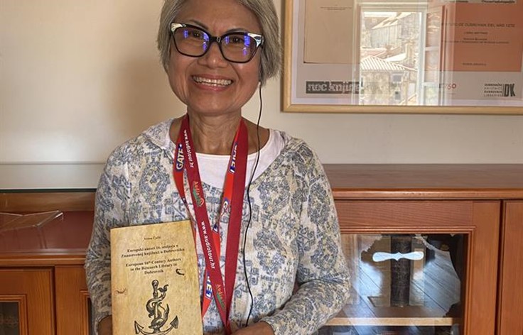 Američka umirovljena knjižničarka posjetila Znanstvenu knjižnicu Dubrovnik