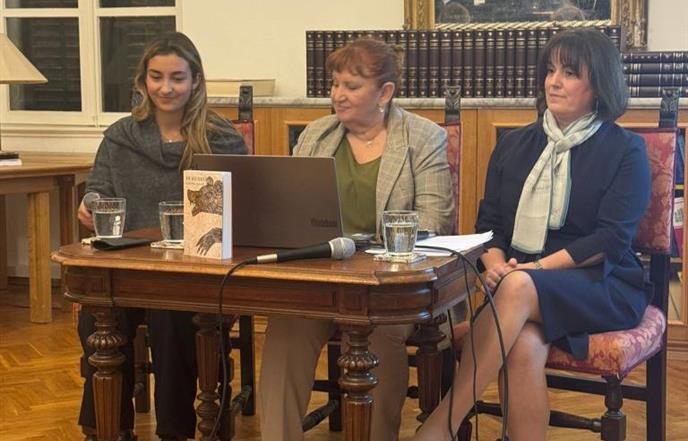 Jadranka Bagarić i Irena Bratičević predstavile knjigu “Latinske pjesme / Carmina Latina Đura Hidže”